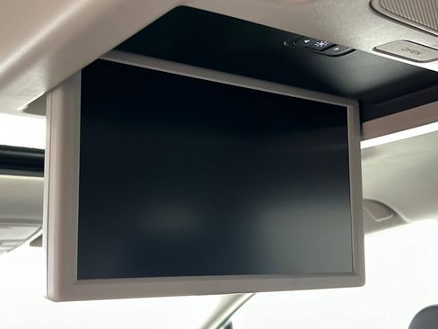 New 2026 Honda Odyssey Touring image 14