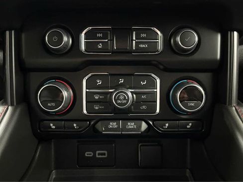 Used 2024 Chevrolet Suburban RST w/ Sport Performance Package AWD/4WD image 22
