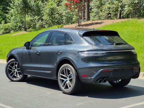 Certified 2026 Porsche Macan AWD/4WD image 3