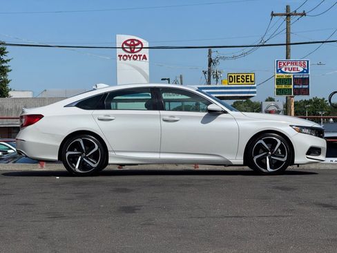Used 2020 Honda Accord Sport image 4