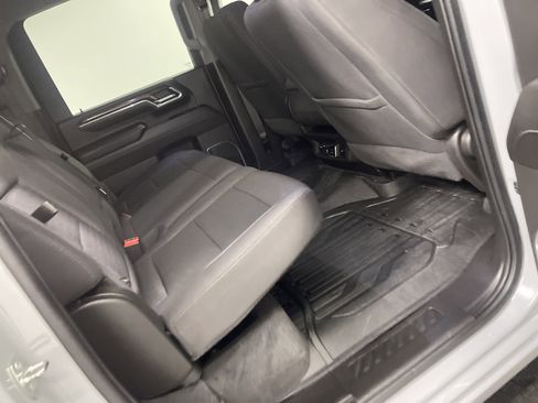 Used 2024 GMC Sierra 2500 SLE w/ SLE Value Package; image 21