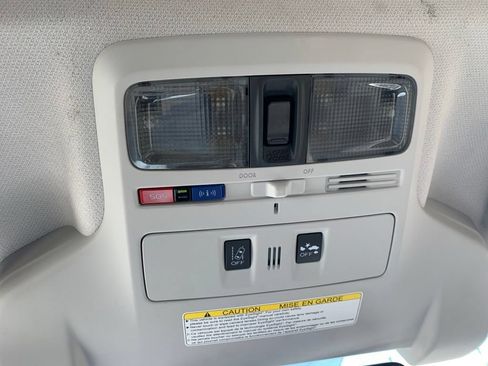 Used 2018 Subaru Forester 2.5i Premium AWD/4WD image 9