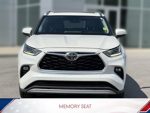 Used 2020 Toyota Highlander Platinum FWD image 5