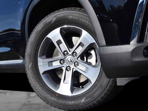 New 2025 Honda Pilot EX-L image 3