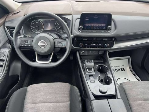 Used 2022 Nissan Rogue SV AWD/4WD image 13