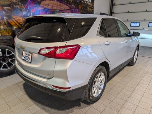 Used 2018 Chevrolet Equinox LT image 11