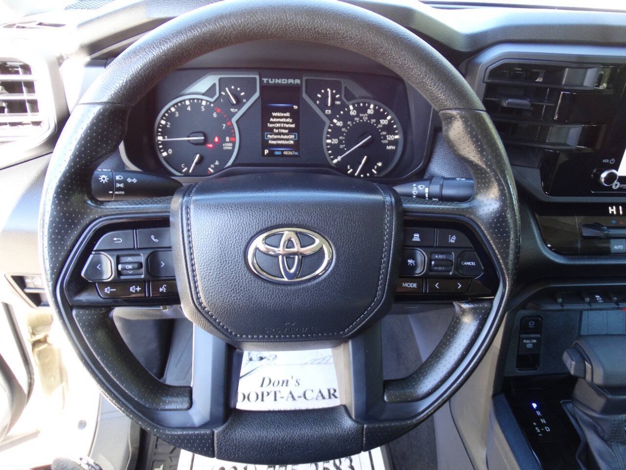 Used 2022 Toyota Tundra 4x4 CrewMax SR image 13