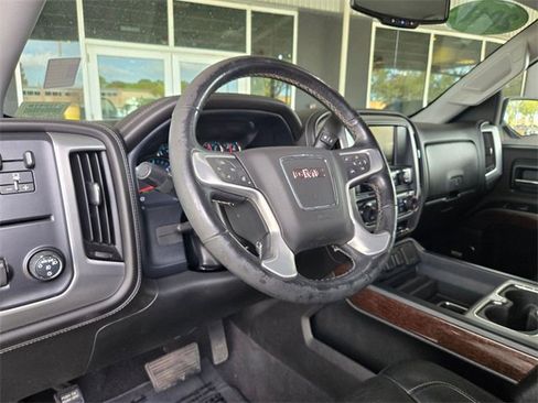 Used 2018 GMC Sierra 1500 SLT w/ SLT Premium Package image 10