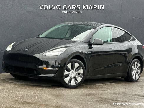 Used 2023 Tesla Model Y Long Range AWD/4WD image 1