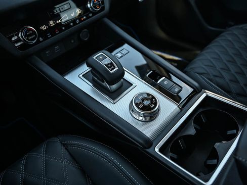 New 2025 Mitsubishi Outlander SEL image 27