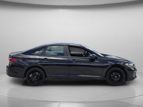 Used 2024 Volkswagen Jetta Sport FWD image 8