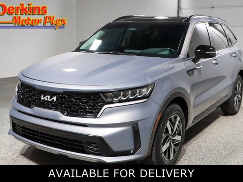 Used 2022 Kia Sorento S w/ Panoramic Sunroof Package FWD image 1