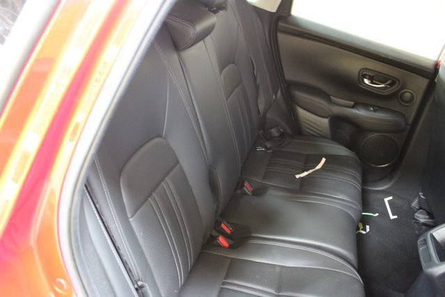 Used 2024 Honda HR-V EX-L image 9