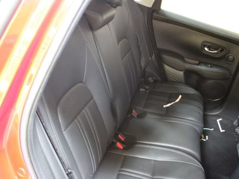 Used 2024 Honda HR-V EX-L image 9