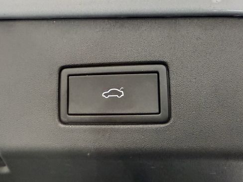 Used 2022 Volkswagen ID.4 Pro S image 34