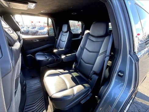 Used 2019 Cadillac Escalade Platinum image 24