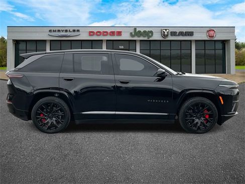 Used 2025 Jeep Wagoneer S Launch Edition image 33