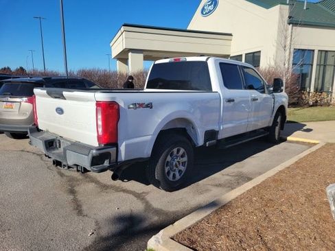 Used 2024 Ford F250 XLT image 3