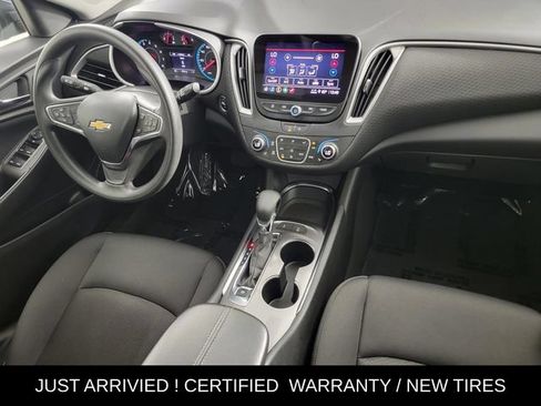 Used 2025 Chevrolet Malibu LT FWD image 33
