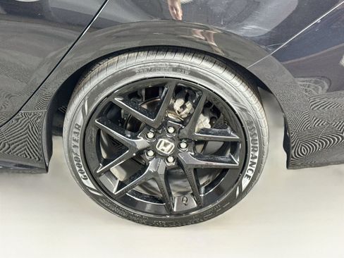 Used 2023 Honda Civic Sport image 9