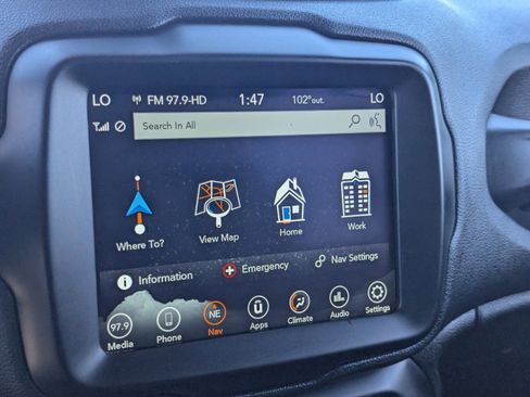 Used 2021 Jeep Renegade Latitude image 21