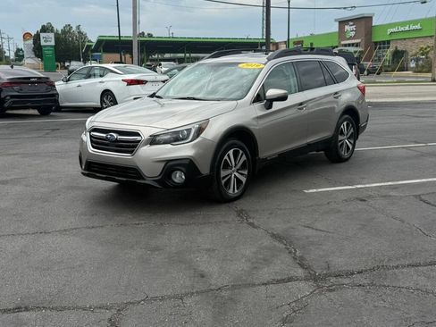 Used 2019 Subaru Outback 2.5i Limited w/ Protection Package #1 AWD/4WD image 5