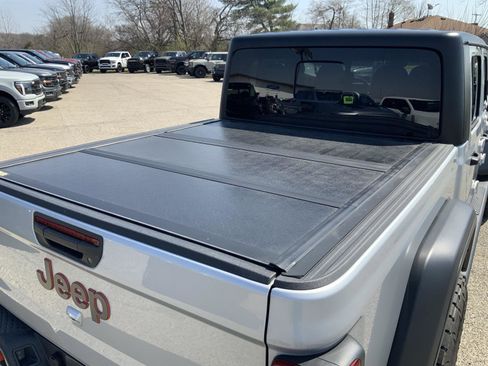 Used 2023 Jeep Gladiator Mojave w/ LED Lighting Group image 15