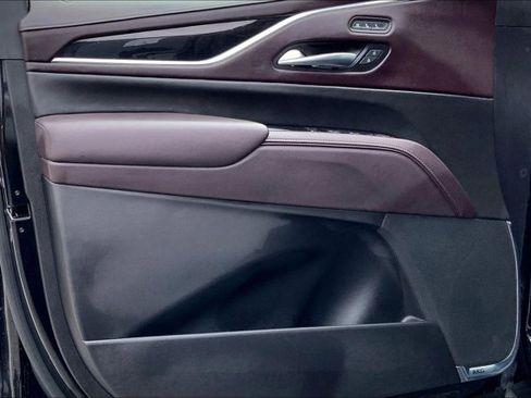 Used 2023 Cadillac Escalade Sport Platinum w/ LPO, ONYX Package image 23