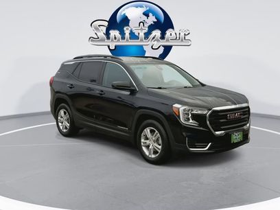 Used 2023 GMC Terrain SLE w/ Driver Convenience Package