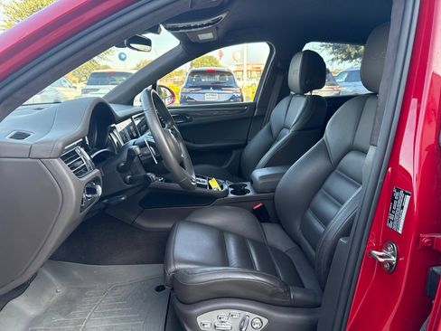 Used 2022 Porsche Macan GTS AWD/4WD image 7