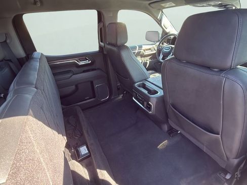 Used 2025 GMC Sierra 1500 SLT w/ SLT Premium Plus Package image 17
