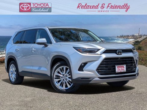 Used 2024 Toyota Grand Highlander AWD image 1