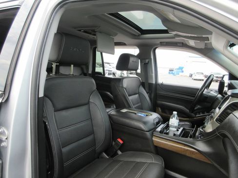 Used 2018 GMC Yukon Denali w/ Denali Ultimate Package AWD/4WD image 28