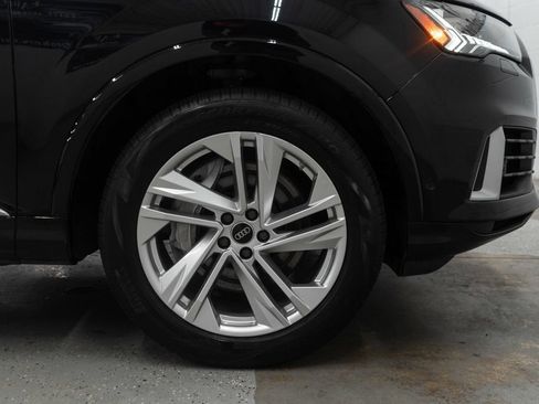 Used 2023 Audi Q7 3.0T Premium w/ Convenience Package AWD/4WD image 37