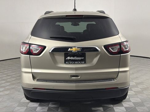Used 2017 Chevrolet Traverse LT AWD/4WD image 6