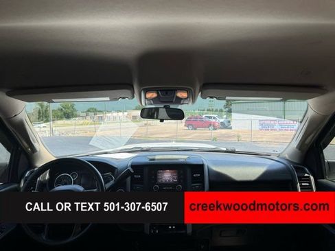 Used 2020 RAM 2500 Tradesman w/ Chrome Appearance Group AWD/4WD image 14