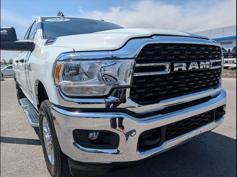 Used 2024 RAM 3500 Big Horn image 23