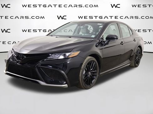Used 2023 Toyota Camry XSE FWD image 1