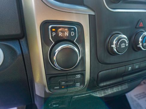 Used 2014 RAM 1500 Classic SLT AWD/4WD image 14
