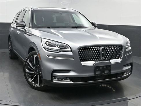 Used 2021 Lincoln Aviator Reserve w/ Equipment Group 202A image 1