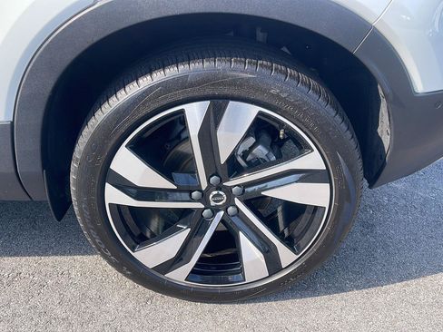 Used 2023 Volvo XC40 B5 Ultimate w/ Protection Package Premier AWD/4WD image 11