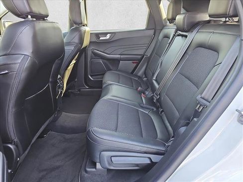 New 2026 Ford Escape SE image 9