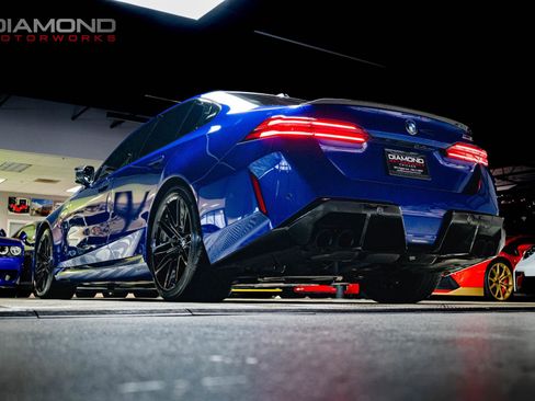 Used 2025 BMW M5 w/ Carbon Package image 68