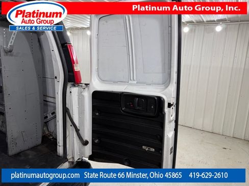 Used 2018 Chevrolet Express 3500 Extended w/ Driver Convenience Package RWD image 34