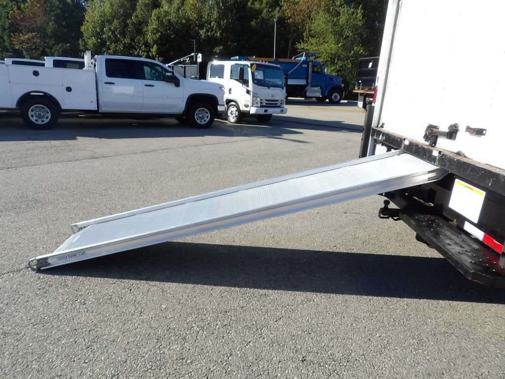 Used 2022 GMC Savana 3500 Extended w/ Power Convenience Package RWD image 35