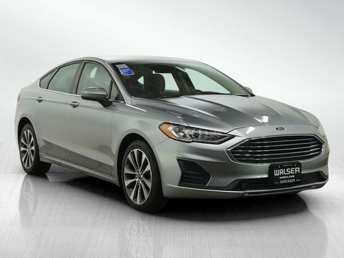 Used 2020 Ford Fusion SE image 7