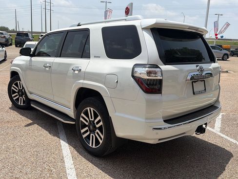 Used 2022 Toyota 4Runner Limited AWD/4WD image 5