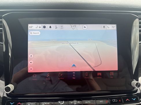 Used 2022 Jeep Wagoneer Series III w/ Premium Group I image 48