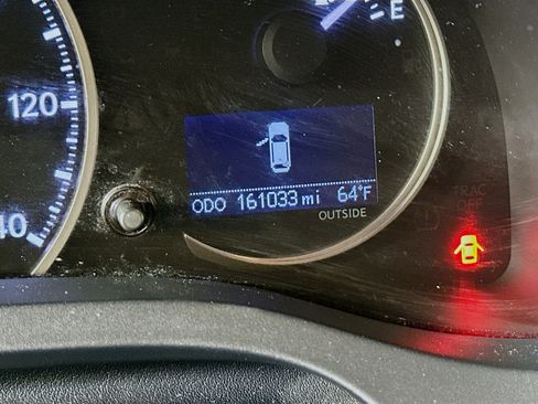 Used 2017 Lexus CT 200h w/ Seat Comfort Package image 18