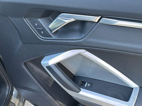 Used 2021 Audi Q3 2.0T Premium w/ Convenience Package image 31